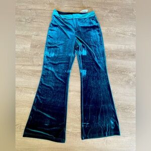 Nine West velvet green pants